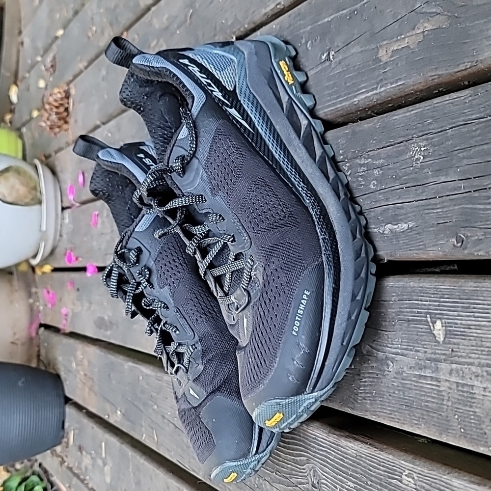 Altra Olympus 4 Trail Runners Men's Black Size 8